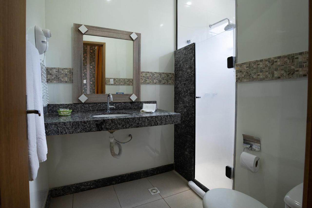 Hotel Green Hill Жуис-ди-Фора Экстерьер фото