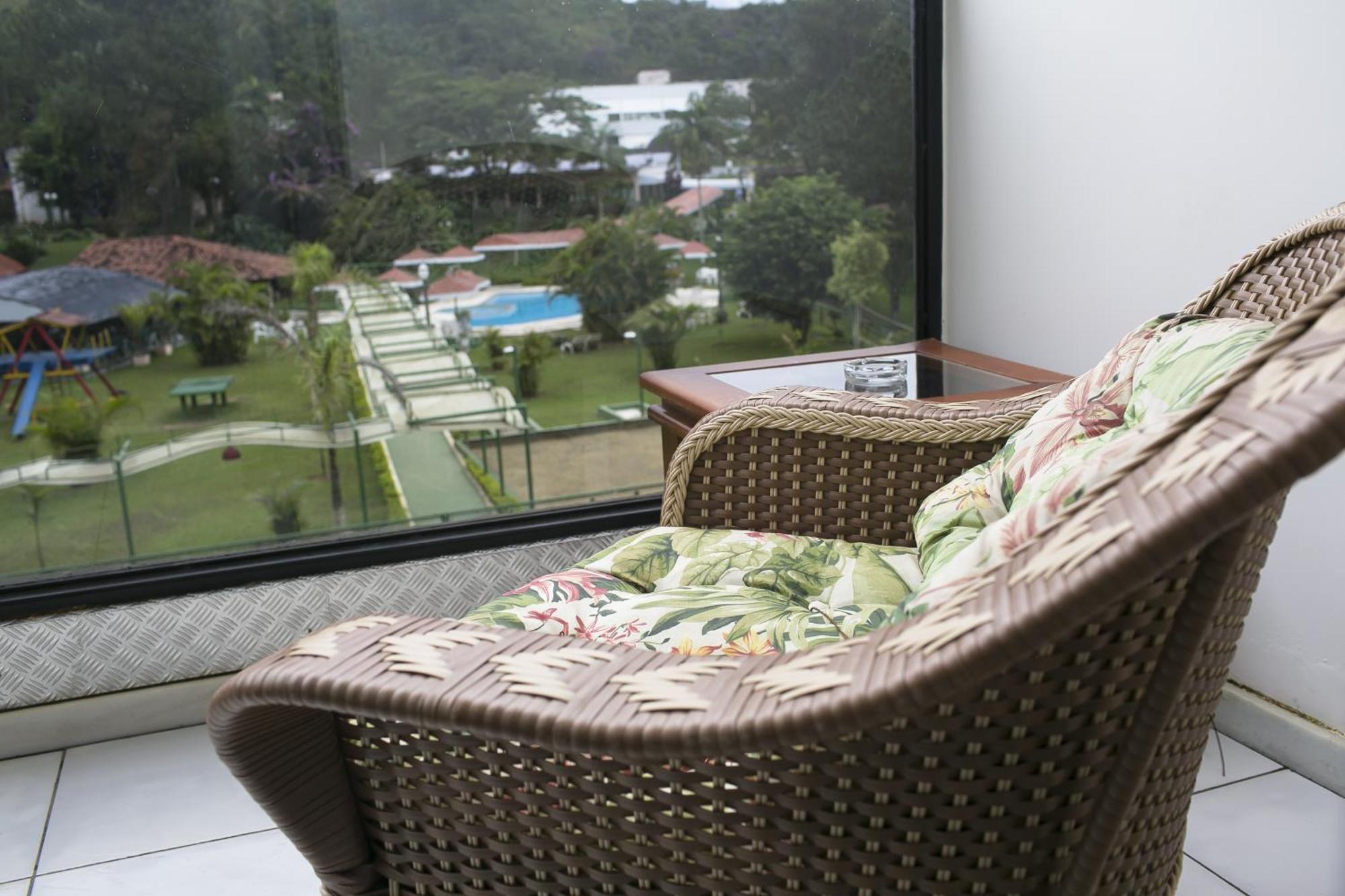 Hotel Green Hill Жуис-ди-Фора Номер фото