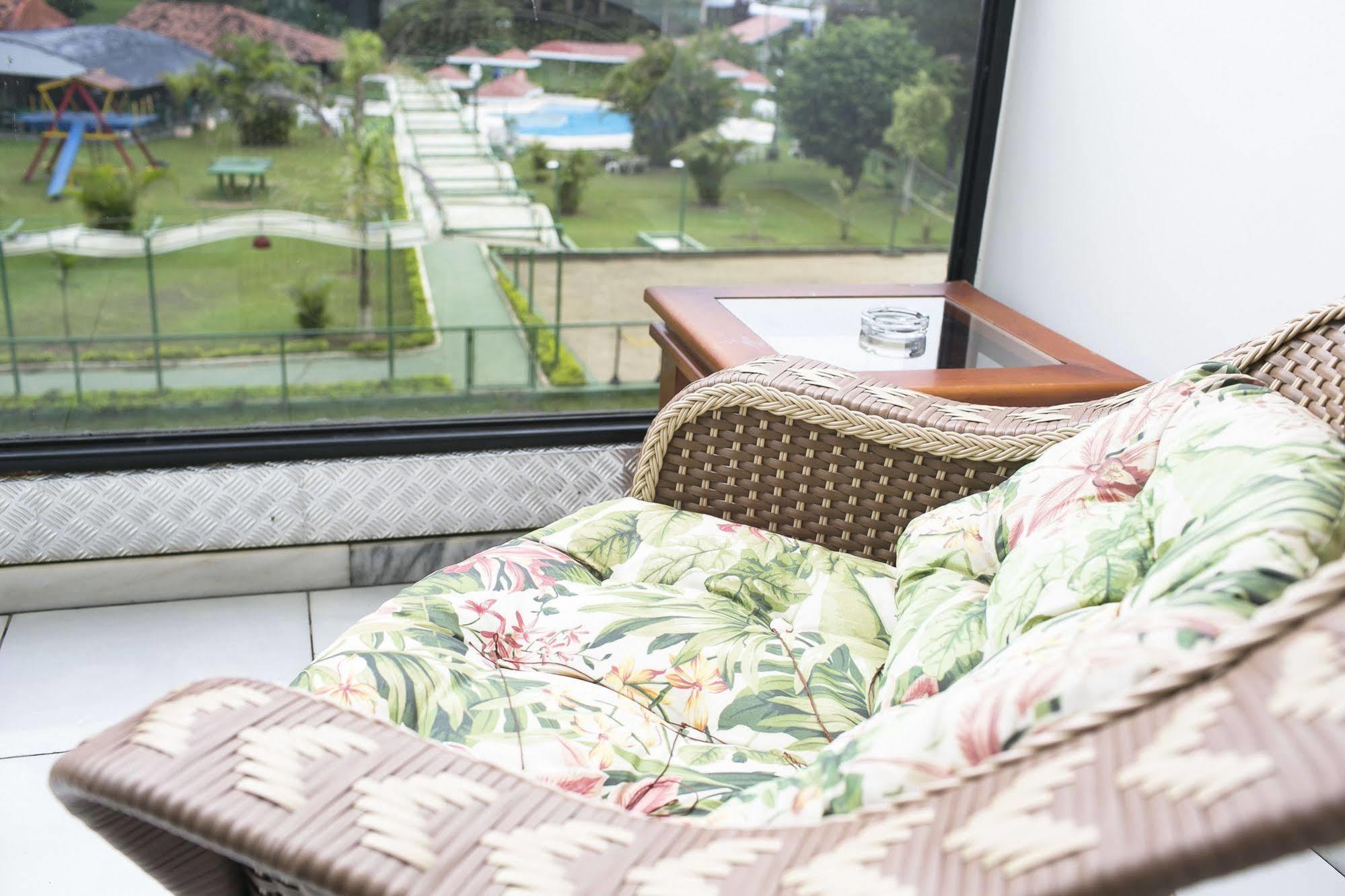 Hotel Green Hill Жуис-ди-Фора Экстерьер фото
